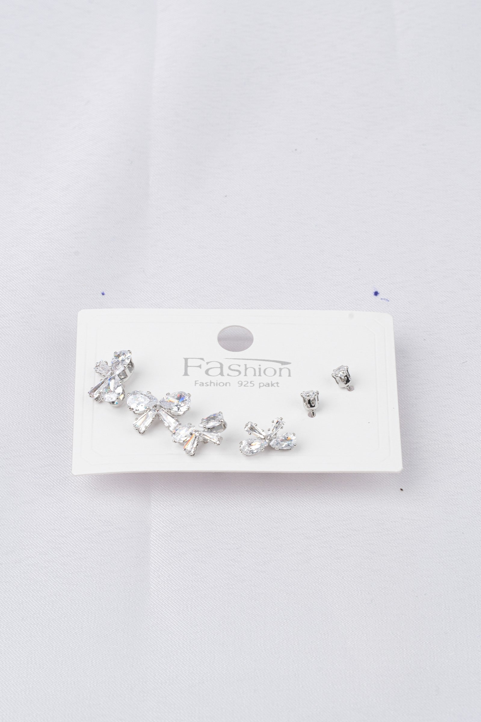 Rodyum Kaplama Zirkon Taşlı Küpe - ZK 252