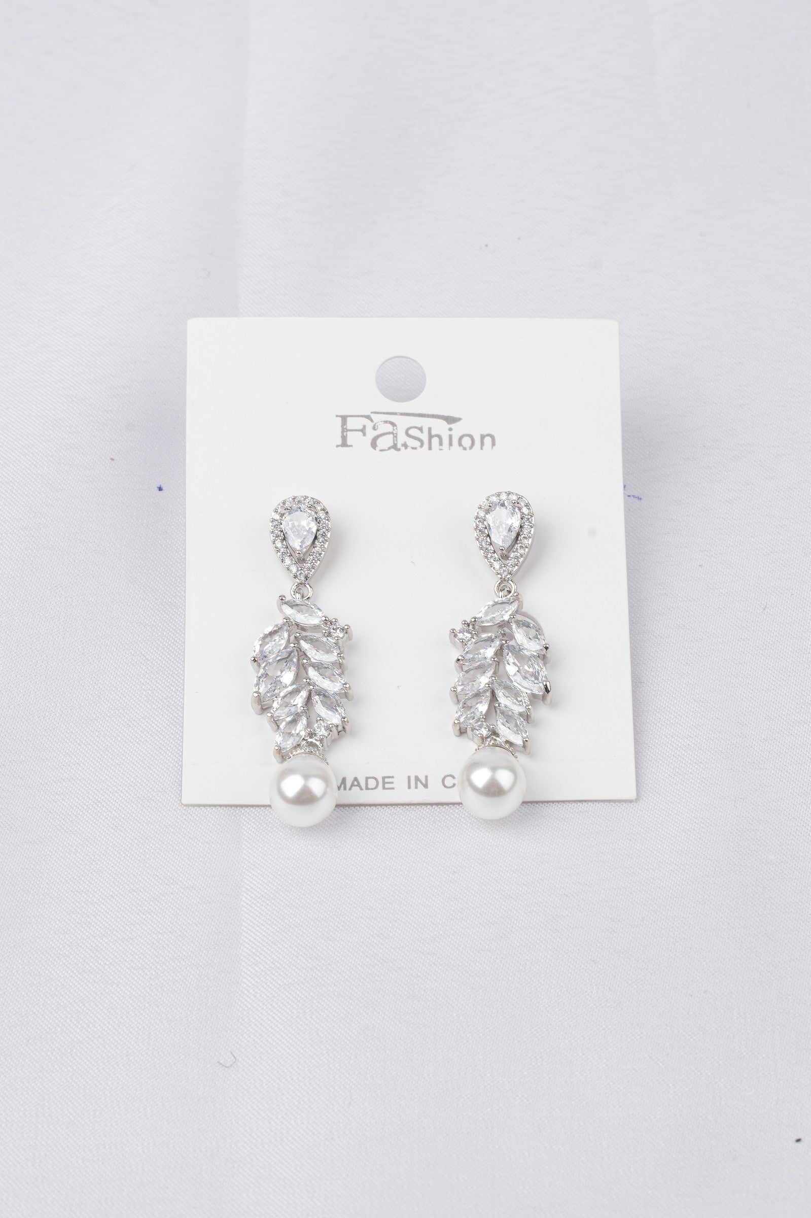 Rodyum Kaplama Zirkon Taşlı Küpe - ZK 284