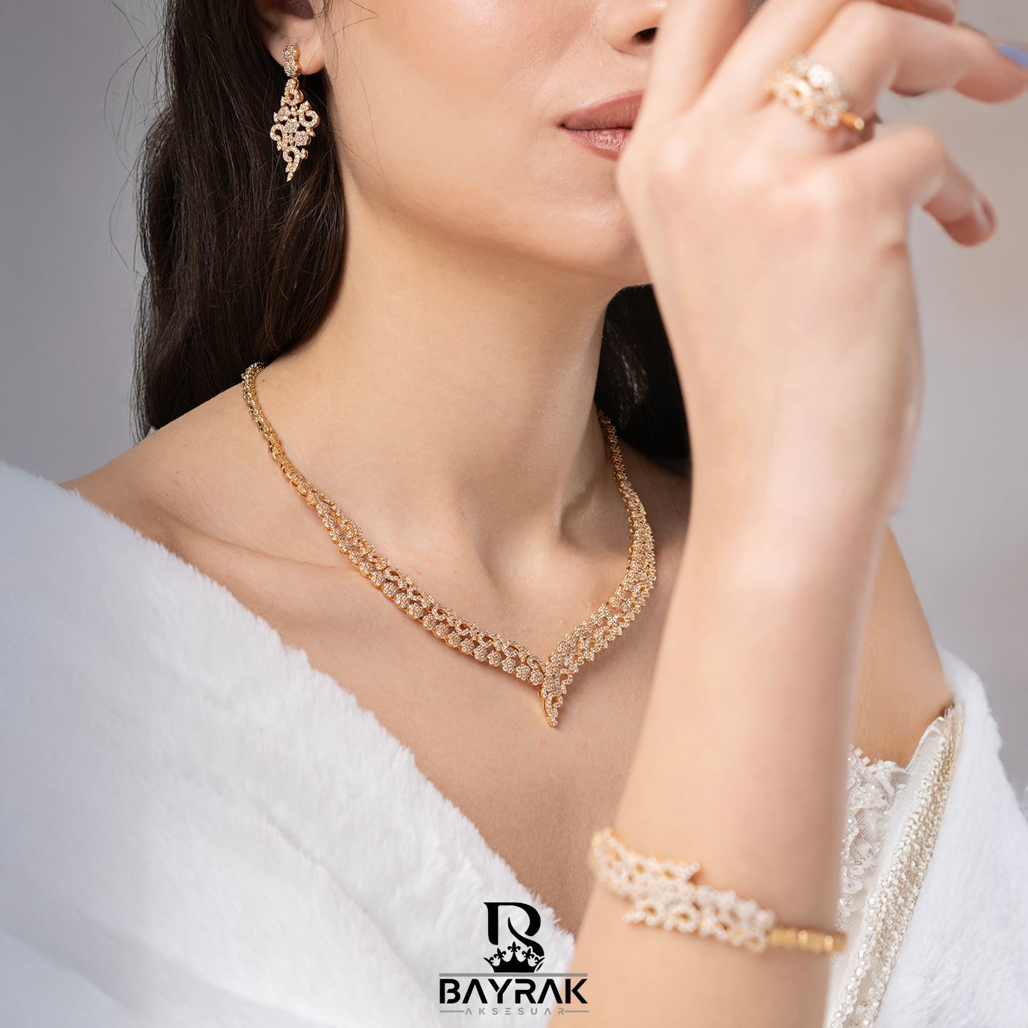 ILARIA - 640 - / Zirkon Taşlı Gold Kaplama Gelin Seti