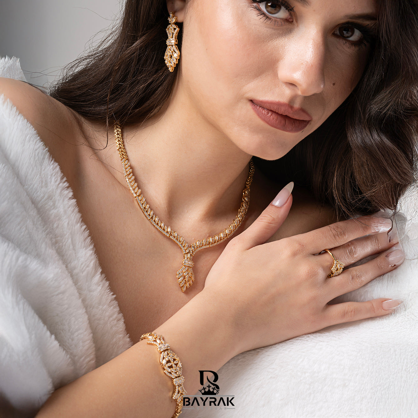 ILARIA - 865 - / Zirkon Taşlı Gold Kaplama Gelin Seti