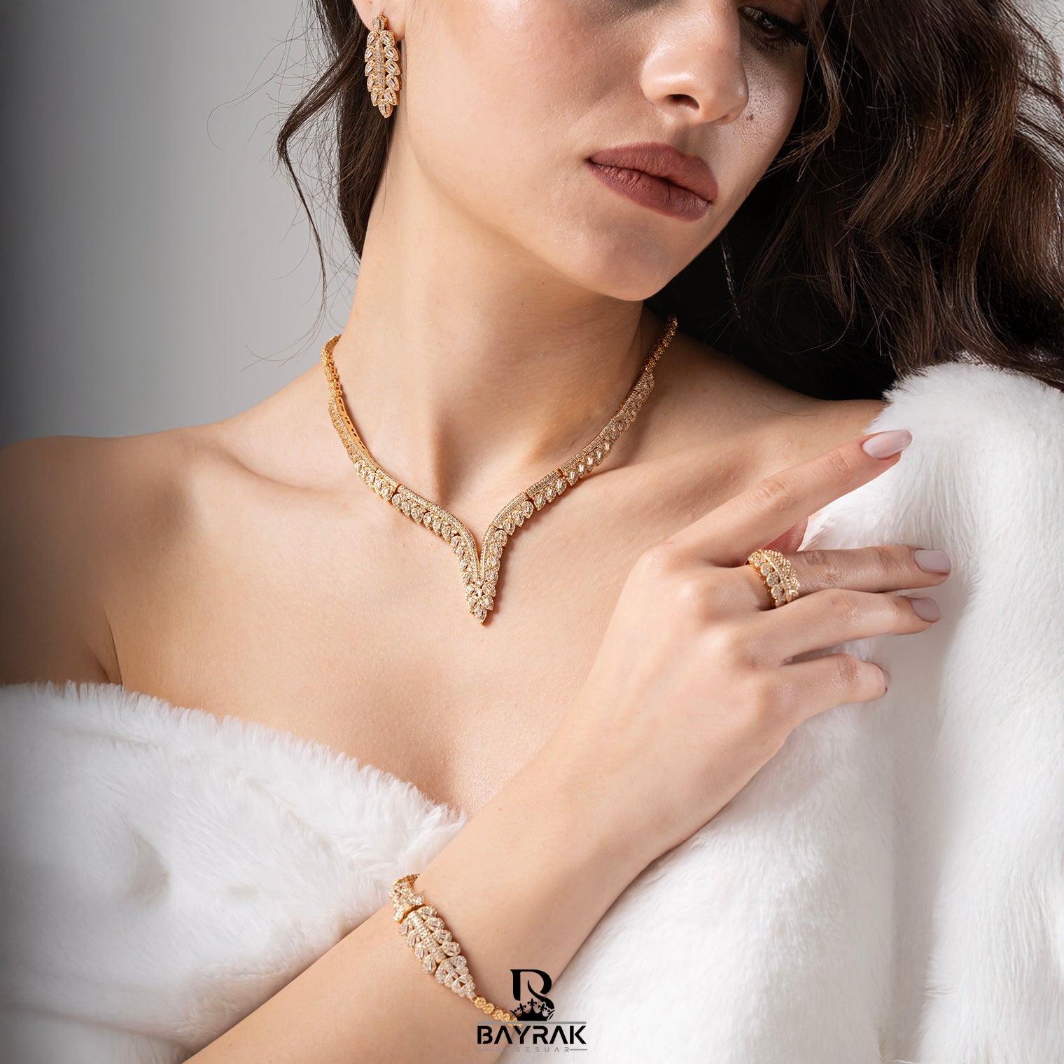 ILARIA - 875 - / Zirkon Taşlı Gold Kaplama Gelin Seti