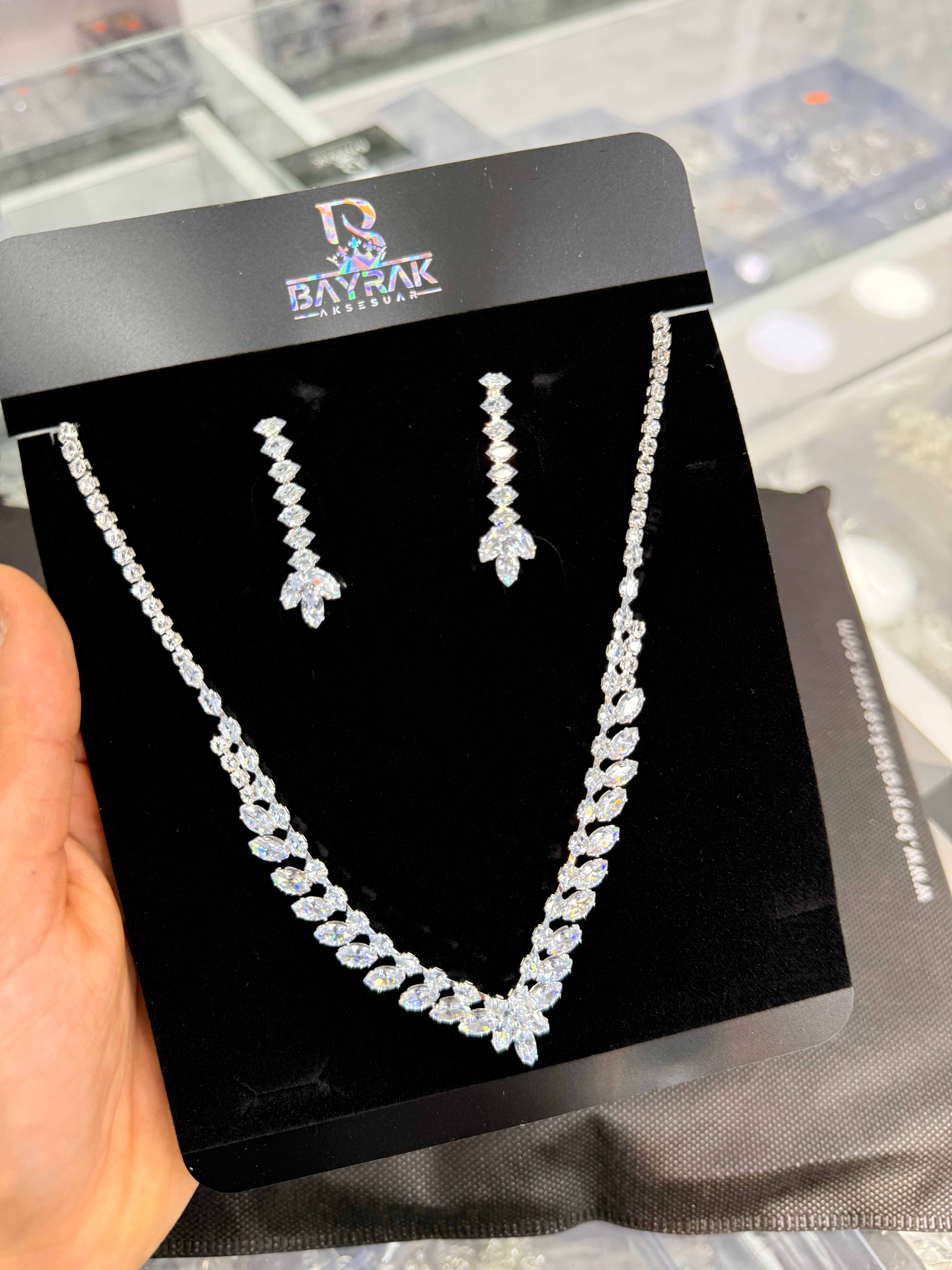 ABİYE TAŞLI  TAKI SETİ - BBTK 2250